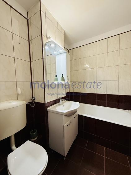 Apartament 3 camere, decomandat la prima închiriere!