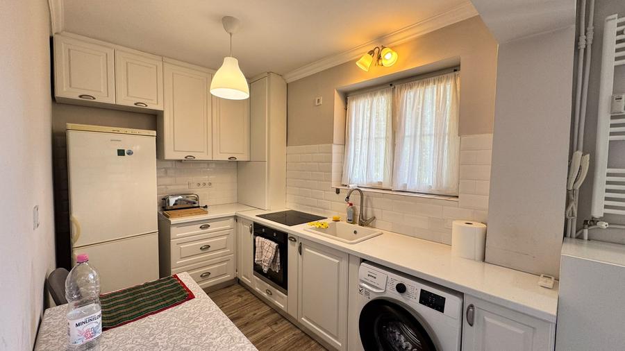 Apartament cu 2 camere de închiriat – ultracentral, Str. General Magheru-AP1557