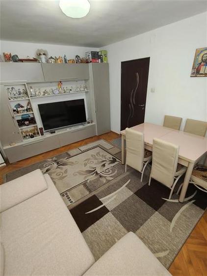 Apartament cu doua camere de vanzare in Mureseni