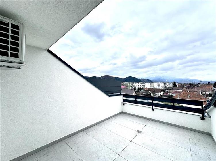 2 camere 96 mp, 2 bai, vedere spectaculoasa – Rasnov