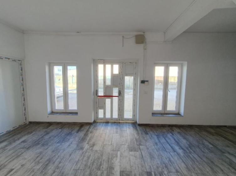 Hală Industrială de Vânzare, 2200 mp – Bariera Vâlcii