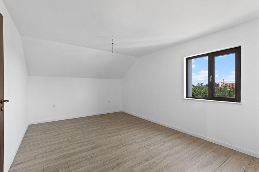Eleganta, Confortul, Calitatea, liniste Vila P+M Garaj Pecica Arad