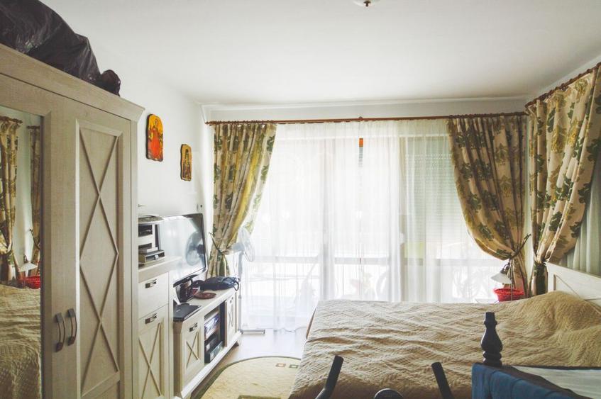 Apartament 4 camere de vanzare in Floresti