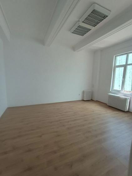 Natiunile Unite spatiu Birouri 690 mp