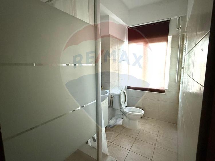 VANZARE Apartament cu 4 camere in zona Dacia