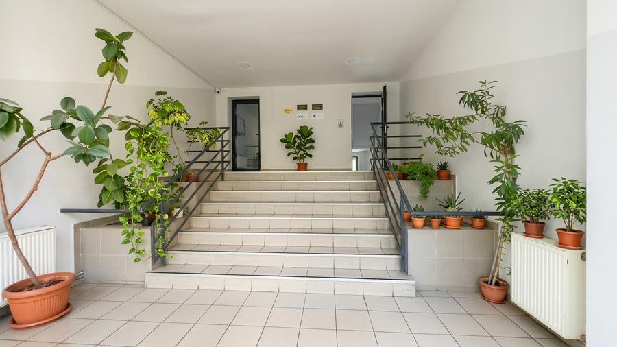 Spatiu birouri Mihalache -Turda in imobil mixt, 33 mp, centrala gaze proprie
