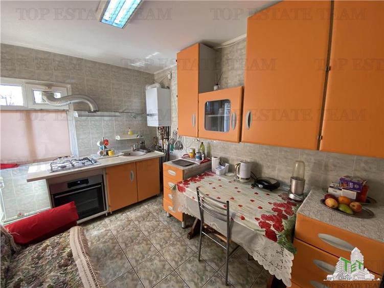 Casa de vanzare, teren 1000 mp. in Voluntari