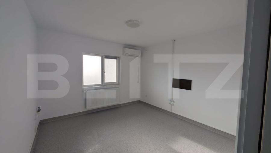 Proprietate cu teren intravilan, 450 mp, zona Micro 6