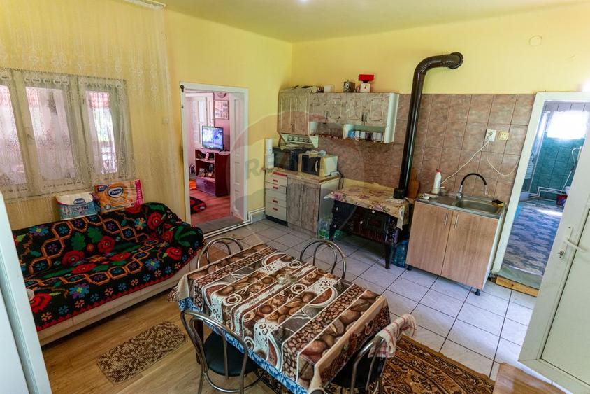 Casă / Vilă cu 3 camere de vânzare