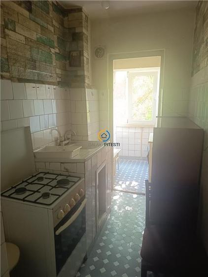 Vânzare garsoniera Găvana 3, etaj 2 4