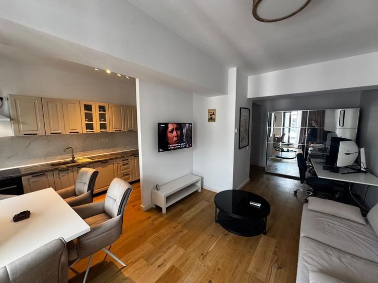 Apartament 2 camere- Pipera Plaza- 600€-55mp utili + 12 mp balcon