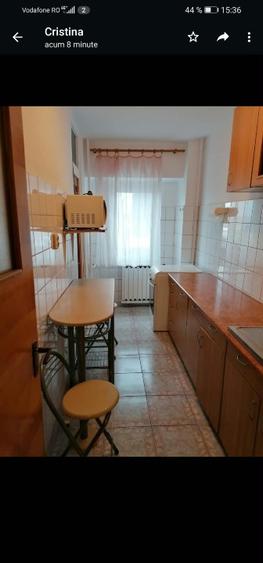 Închiriez garsonieră 1Mai-colt cu Turda, 46 mp,etaj 5/8. Pret 420 euro, negociab
