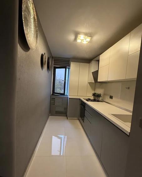 3 camere decomandat Drumul Taberei metrou Favorit AFI Cotroceni