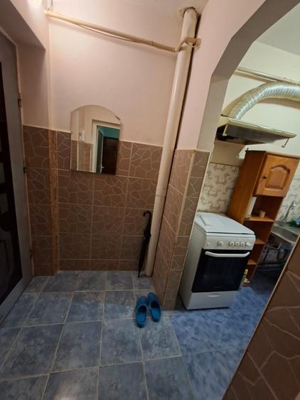 Apartament 2 camere, etaj 1/4, zona Podu Ros