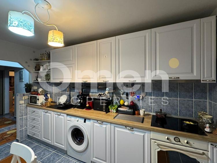 Apartament 3 camere de vânzare | decomandat | etaj 1 | zona Vasile Alecsandri |