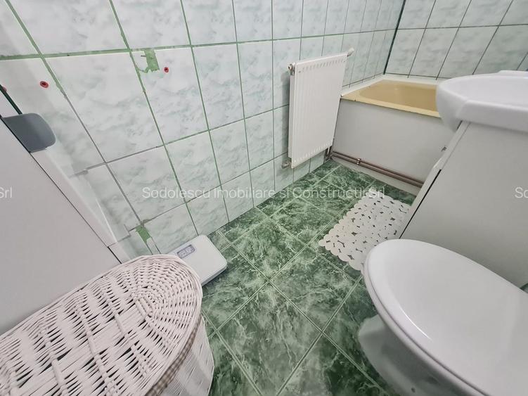 La 10 minute de Piața Unirii - 13