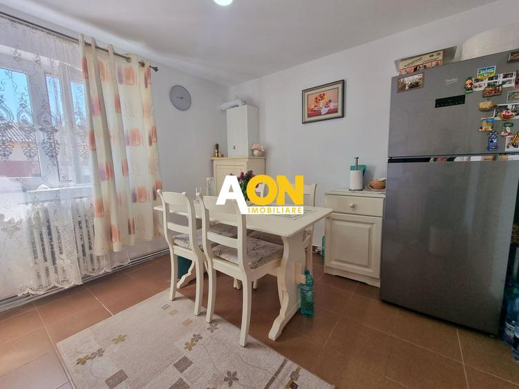 Apartament 2 camere, mobilat, utilat, Cetate