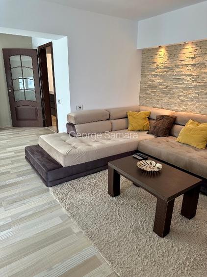 Peninsula | Proprietar | 3 camere, 85 mp, 2 băi, centrală, 2 AC - 3