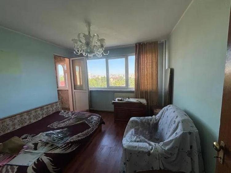 Apartament - 3 camere - semidecomandat -Constantin Brancoveanu