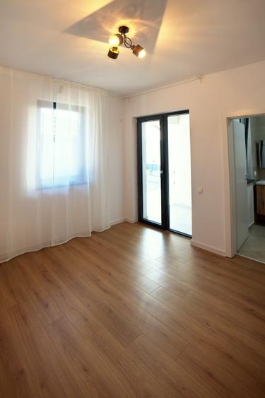 Casa Otopeni prima inchiriere str 23 August direct proprietar