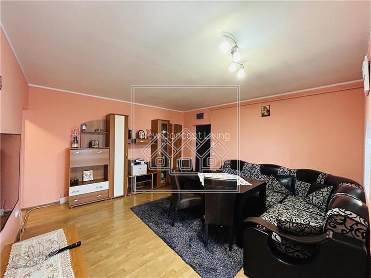 Ap mobilat si utilat, 2 camere, balcon, etaj 1/3 - Valea Aurie - 13