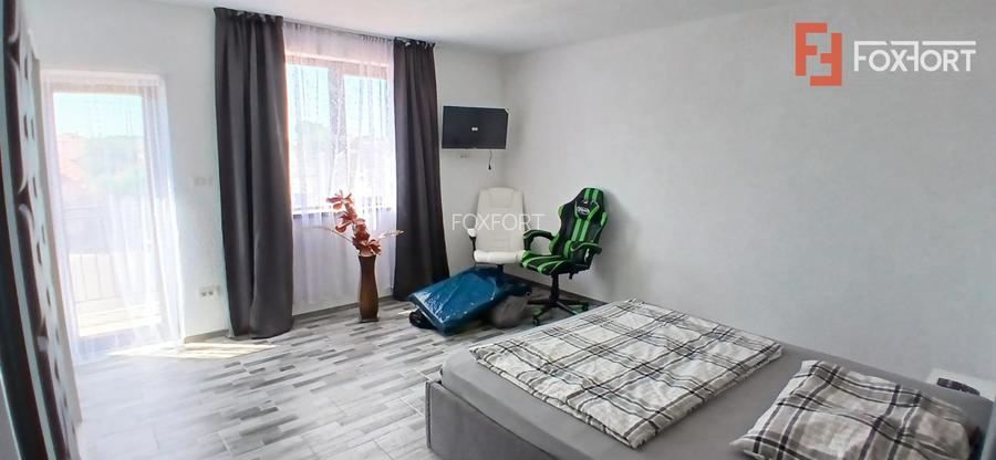 Casa individuala cu 6 camere Parter + 1 Etaj in Comlosu Mare - 22
