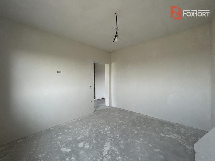 Duplex 4 camere si asfalt, Sacalaz - Parter + Etaj - ID V5368