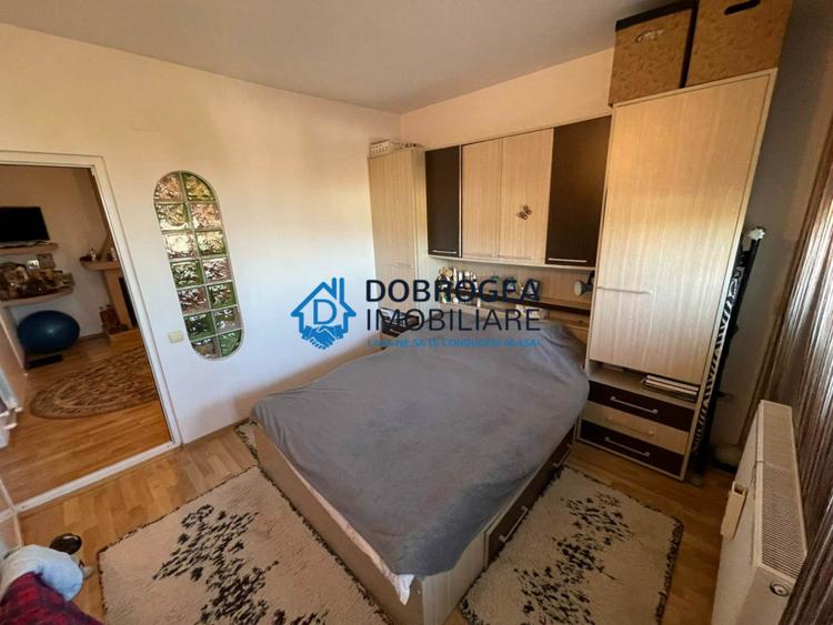 ZONA BIG- 2 CAMERE DECOMANDAT,50 MP.