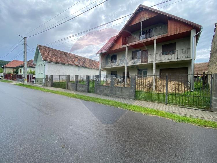 Casă spațioasă la gri in Blăjel - 2