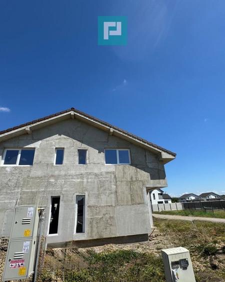 Duplex la roșu 3 camere-Moșnița Veche