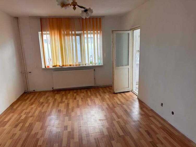 Apartament 2 camere 54 mp, decomandat, et. 3