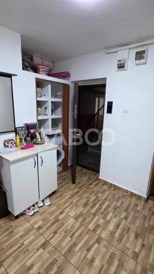 Apartament cu 2 camere de vanzare in Aleea Parc parter