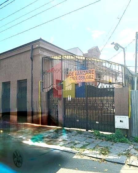 Zona Gradinii Publice Casa pretabila pentru 2 familii 150mp utili cu 300mp teren