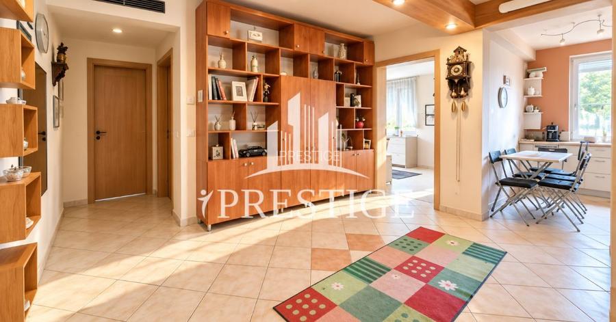 APARTAMENT 3 CAMERE | 2 BĂI | DECOMANDAT| BALCON | PARCARE | ȘTRAND