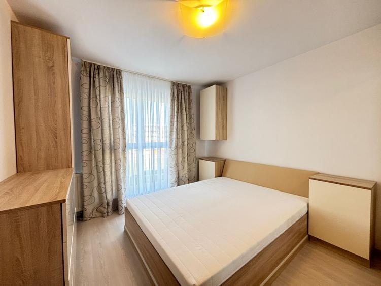 Proprietar - Inchiriez apartament 2 camere Avantgarden 2 + 2 locuri de parcare