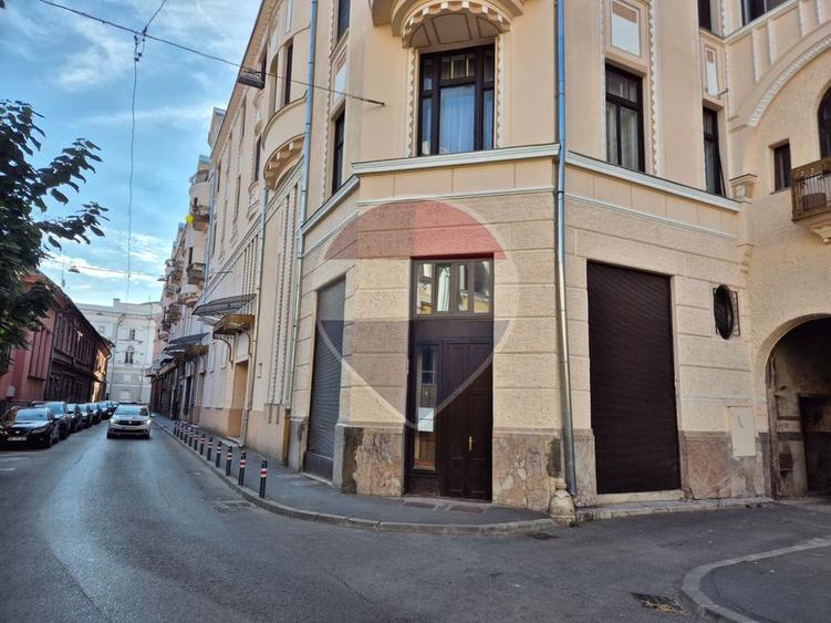 Spațiu comercial cu mezanin în Palatul Bohuș – ultracentral Arad