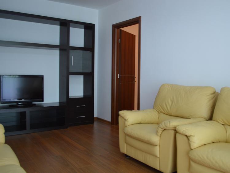 Apartament 3 camere - Titan