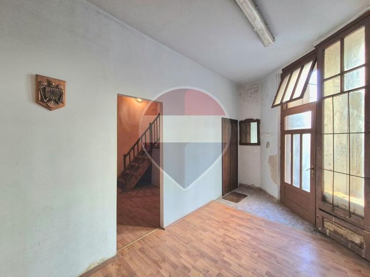 Spațiu comercial cu mezanin în Palatul Bohuș – ultracentral Arad