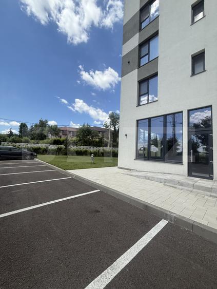 Spațiu comercial stradal - finisare la cerere, 180 mp, zona Centura