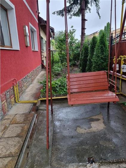 Apartament 3 camere la casa , zona Florilor