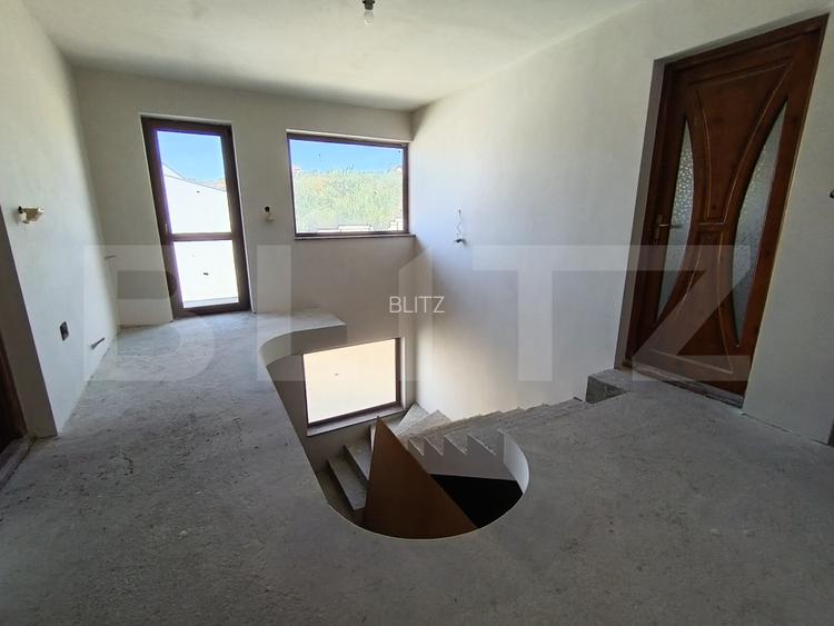 Casa cu 5 camere, în suprafață de 200 mp, Zalau - 9
