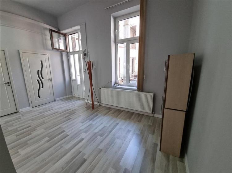 Apartament cu 2 camere, Central, Camera de Comert
