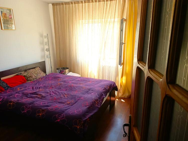 Apartament 4 camere decomandat su.84mp.Faleza Nord Pescarie