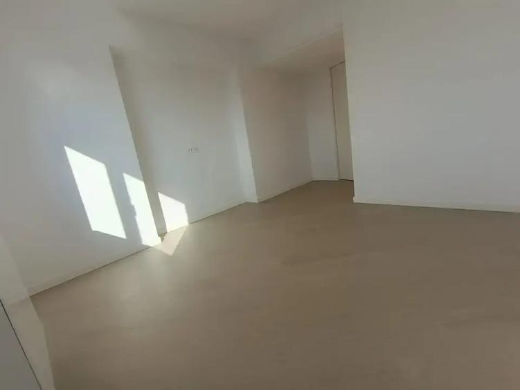 Apartament 3 camere premium în Cortina North | Etaj 5 | Balcon | Vedere panorami
