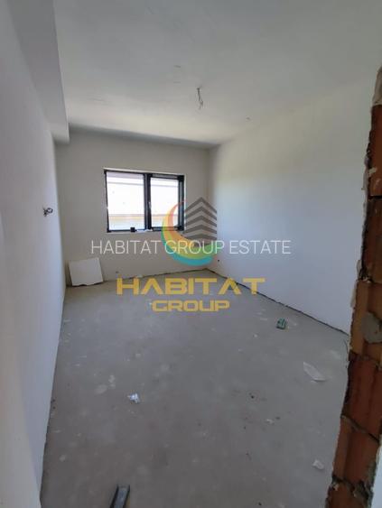 Casa 4 camere, Strada asfaltata, Teren 250 mp, Comision 0% - 6