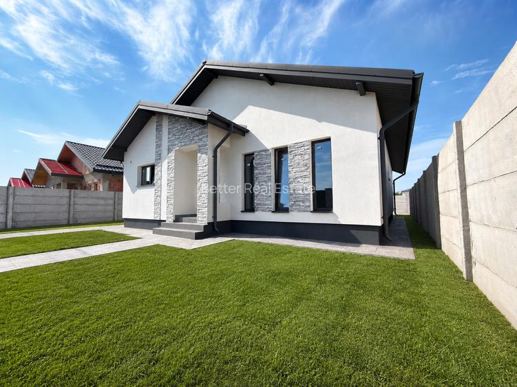 Casă 4 camere de vânzare parter, individuală | Berceni Ilfov | 450 mp | La cheie - 5