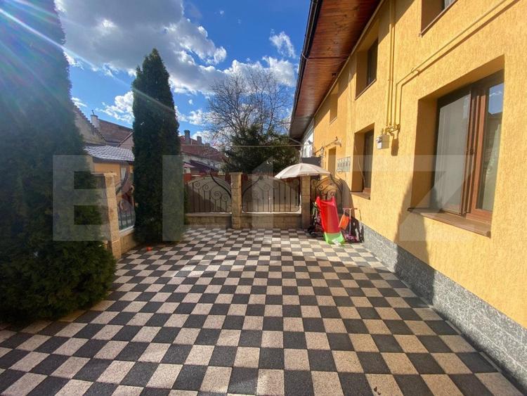 Casă Ultracentrală la Preț de Apartament – 3 camere 100 mp + curte 250mp