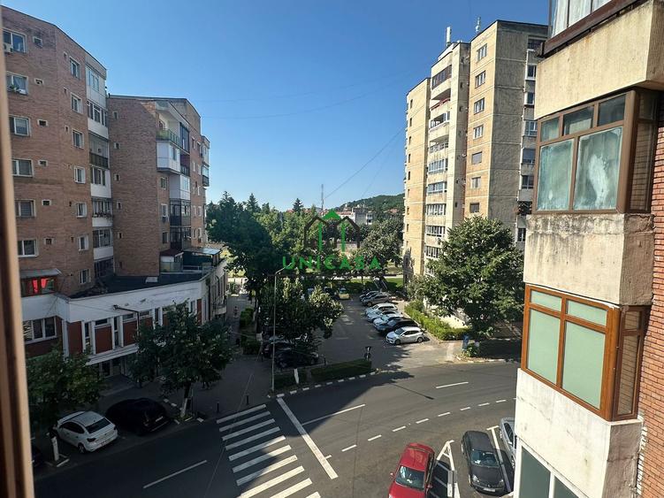 Apartament 3 camere - Zona Centrala