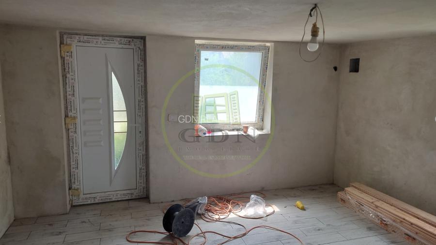 Casa de vanzare in Sura Mare, curte 495 mp. - 10