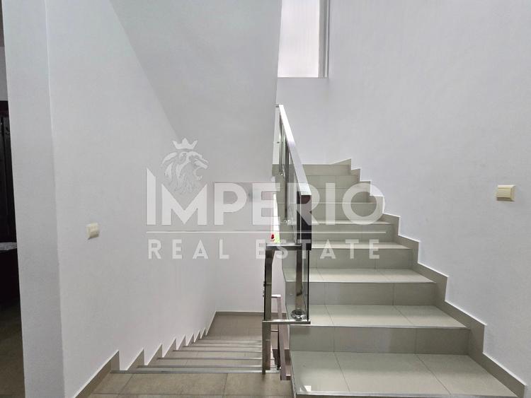 Casa individuala la cheie + garaj, curte spectaculoasa!